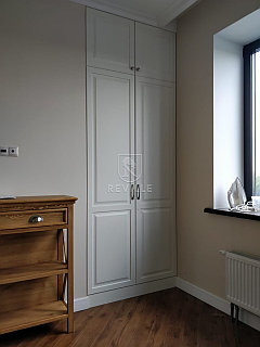 Белый шкаф «Бузет»