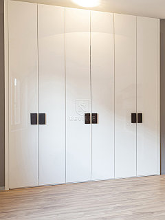 Белый шкаф «Амби»