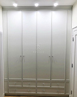 Белый шкаф «Тривенто»