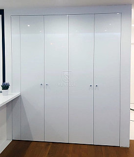 Белый глянцевый шкаф «Сирес»