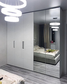 Зеркальный шкаф «Маркос»