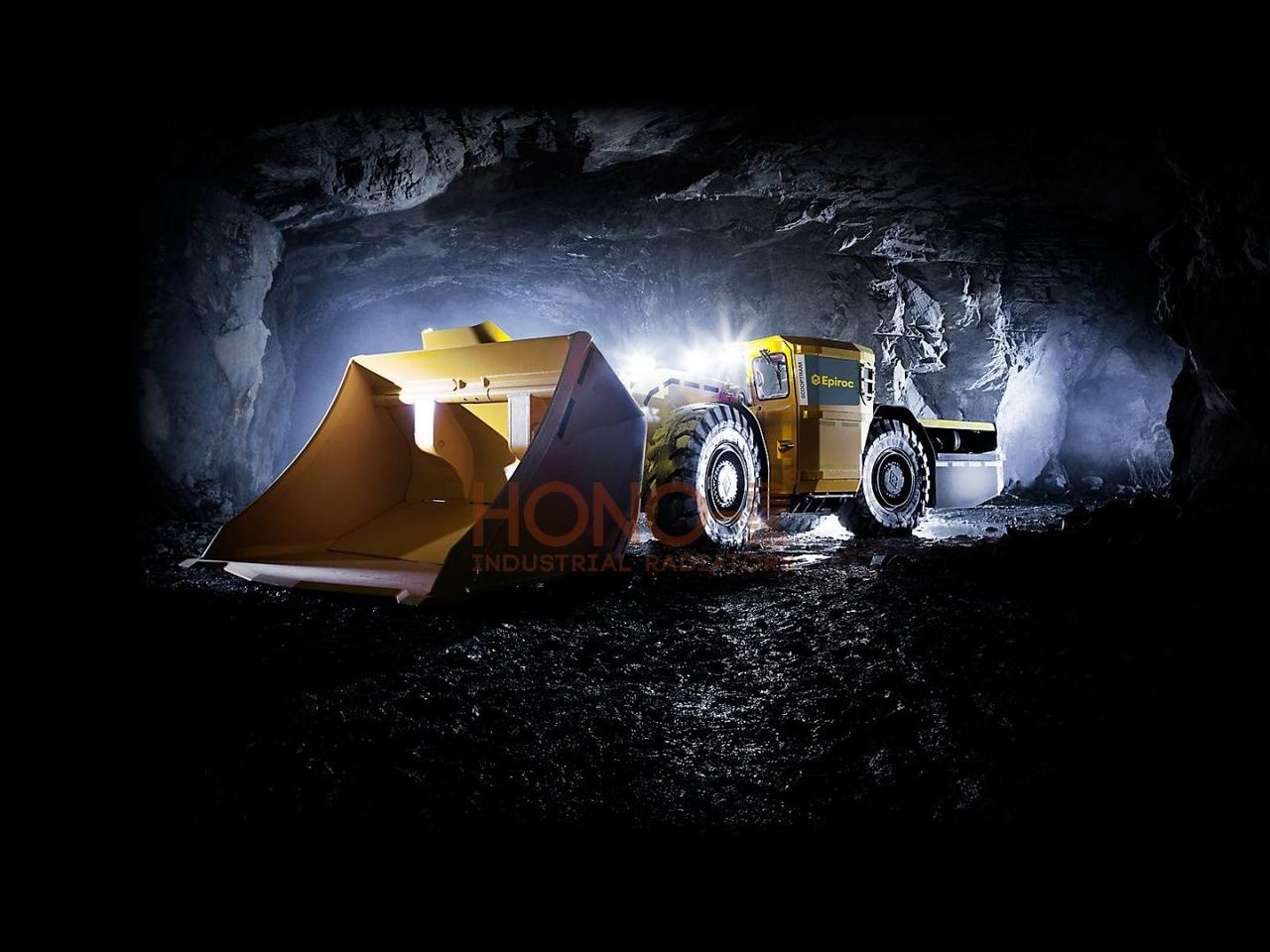 Радиатор для Atlas Copco Scooptram ST7, фото 1