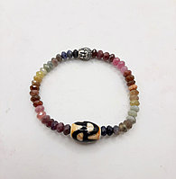 Браслет из сапфира и рубина с дзи Лошадь (Лунгта) на удачу и исполнение желаний