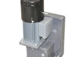 Двигатель с редуктором