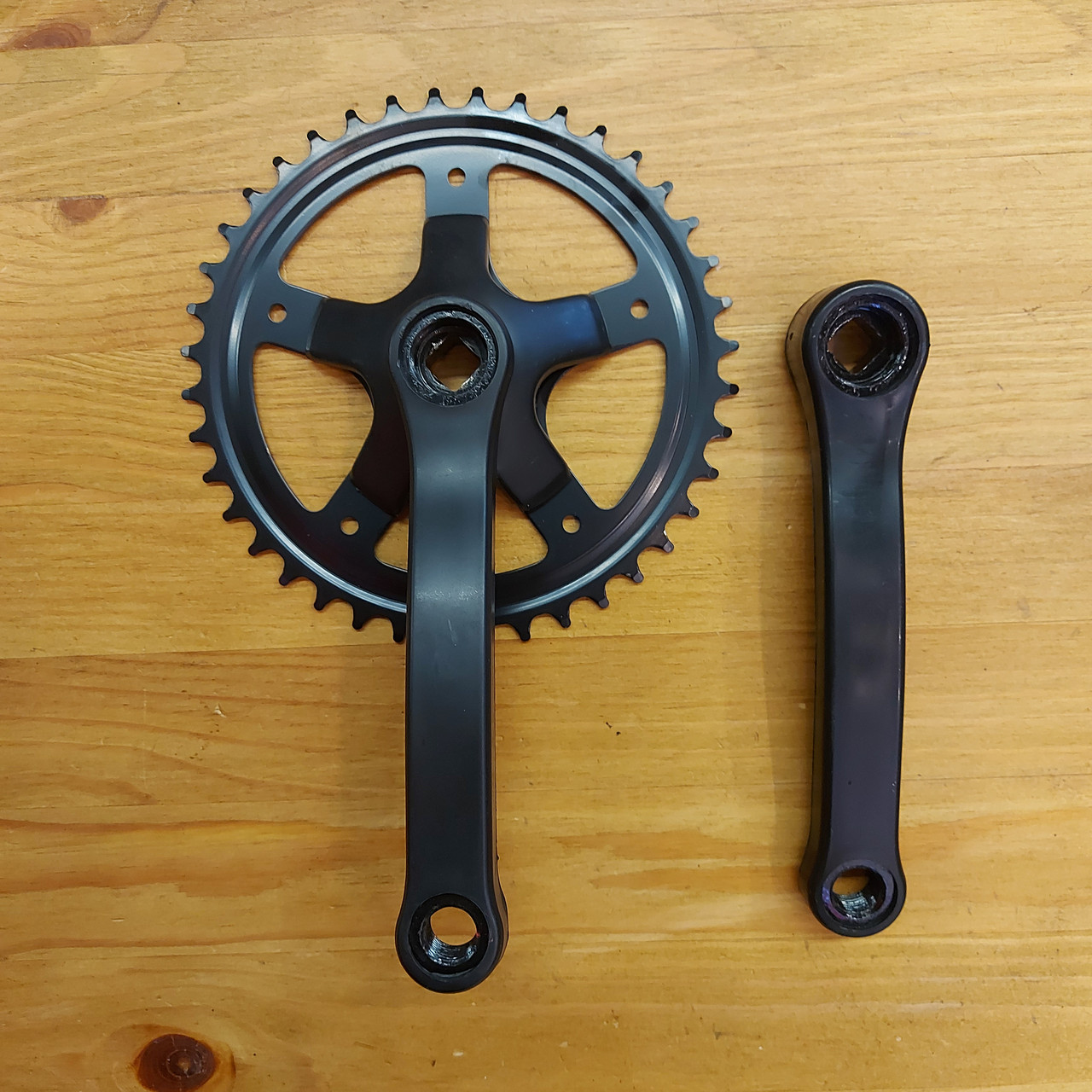 Комплект шатунов для 18"-24" колес велосипеда. 1-speed. 152 mm. Steel. 40 зубьев. Система шатуны., фото 1