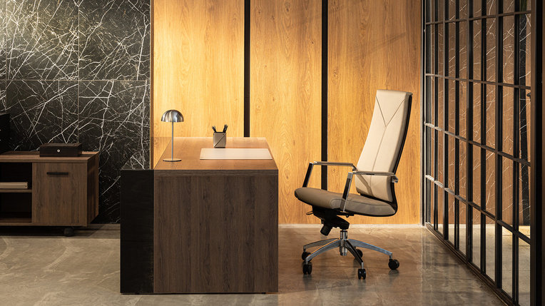 Офисное кресло Forma с низкой спинкой на крестовине с колесами, фото 3