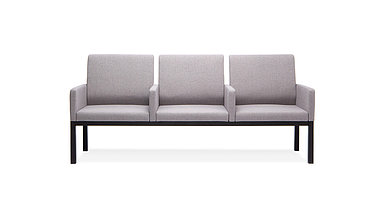 Диван трехместный Norman с подлокотниками между сиденьями