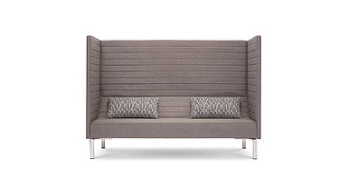 Диван трехместный Shelby с высокой спинкой