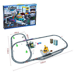 Железная дорога «Промышленный мегаполис» работает от батареек, длина пути 670 см, уценка