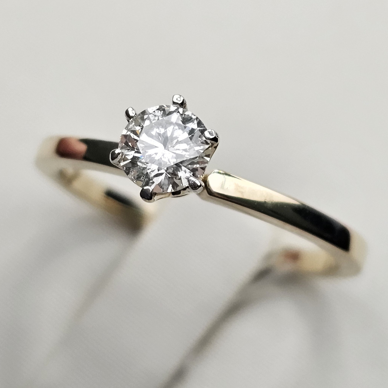 Серт. GIA Золотое кольцо 16.5р с бриллиантом 0,31Ct SI2/G,G-cut - фото 1 - id-p123617553