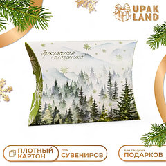 Коробка складная, подарочная новогодняя "Снежная сказка" 19 х 14 х 4 см.