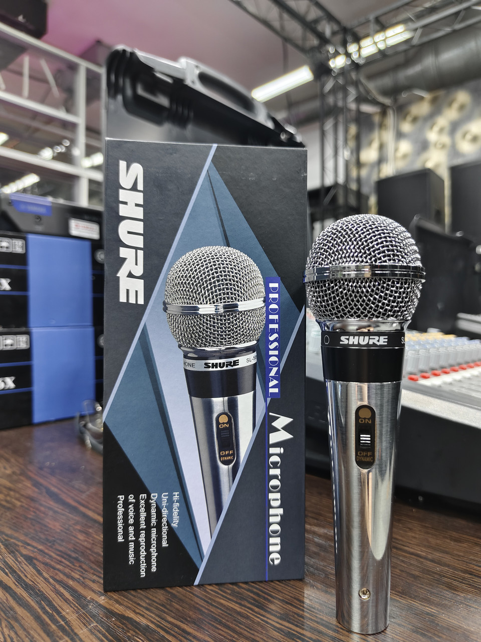 Проводной вокальный микрофон Shure SL-58