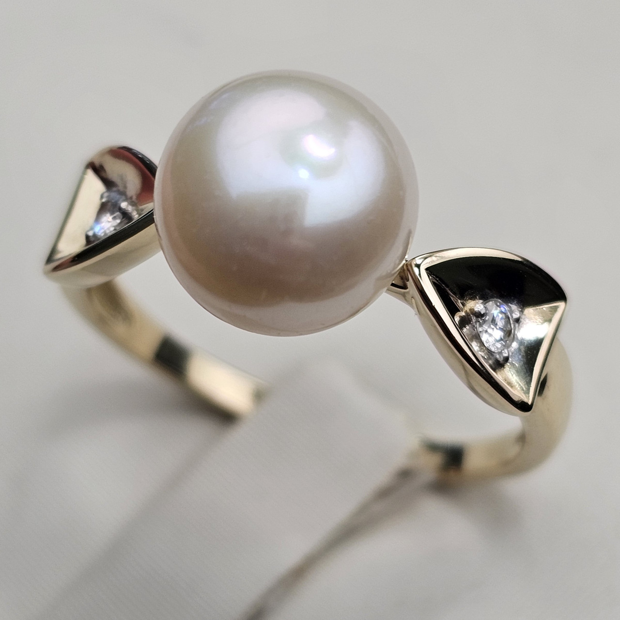 Золотое кольцо ж/з 19.5р с бриллиантом 0,06Ct SI1/H,VG-cut