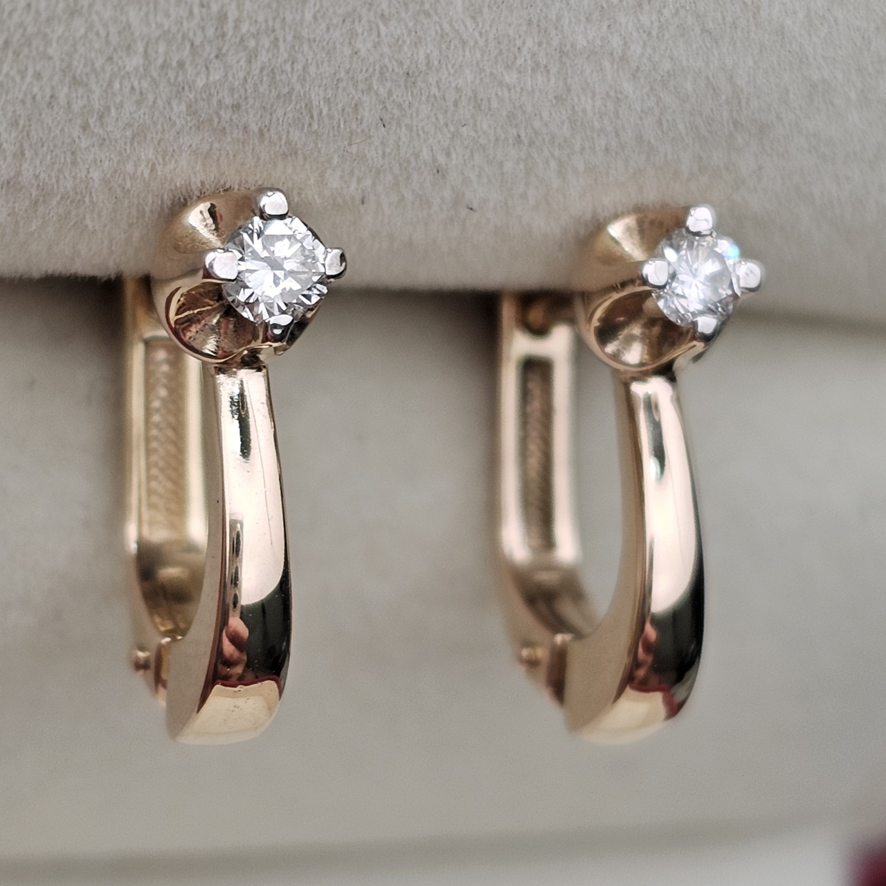 Золотые серьги с бриллиантами к/з 0.21Ct SI2/H, VG-Cut