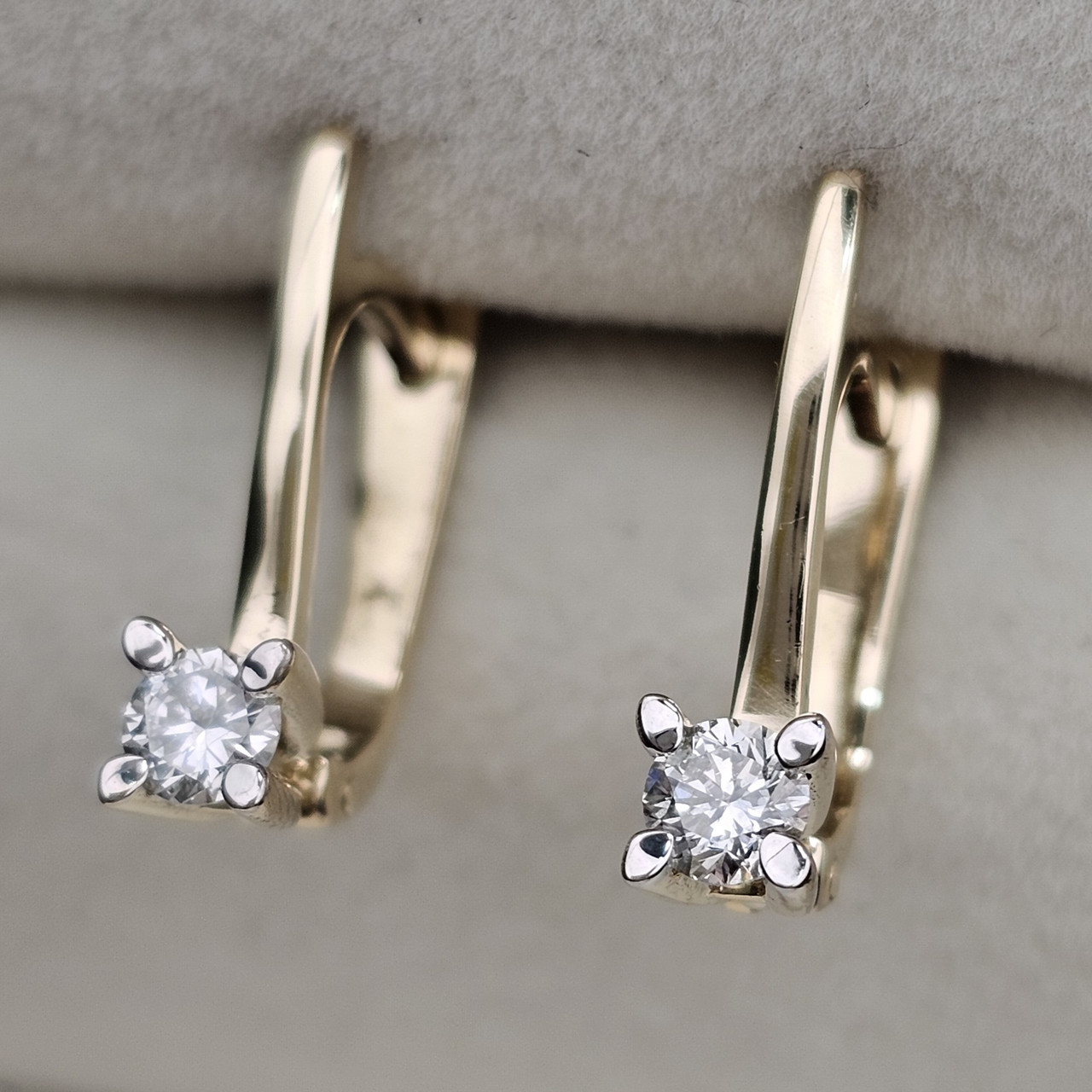 Золотые серьги с бриллиантами ж/з 0.351Ct SI2/J, VG-Cut