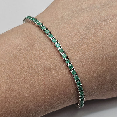 Золотой браслет с изумрудом 750пробы 7,2Ct  длина 16,5 см