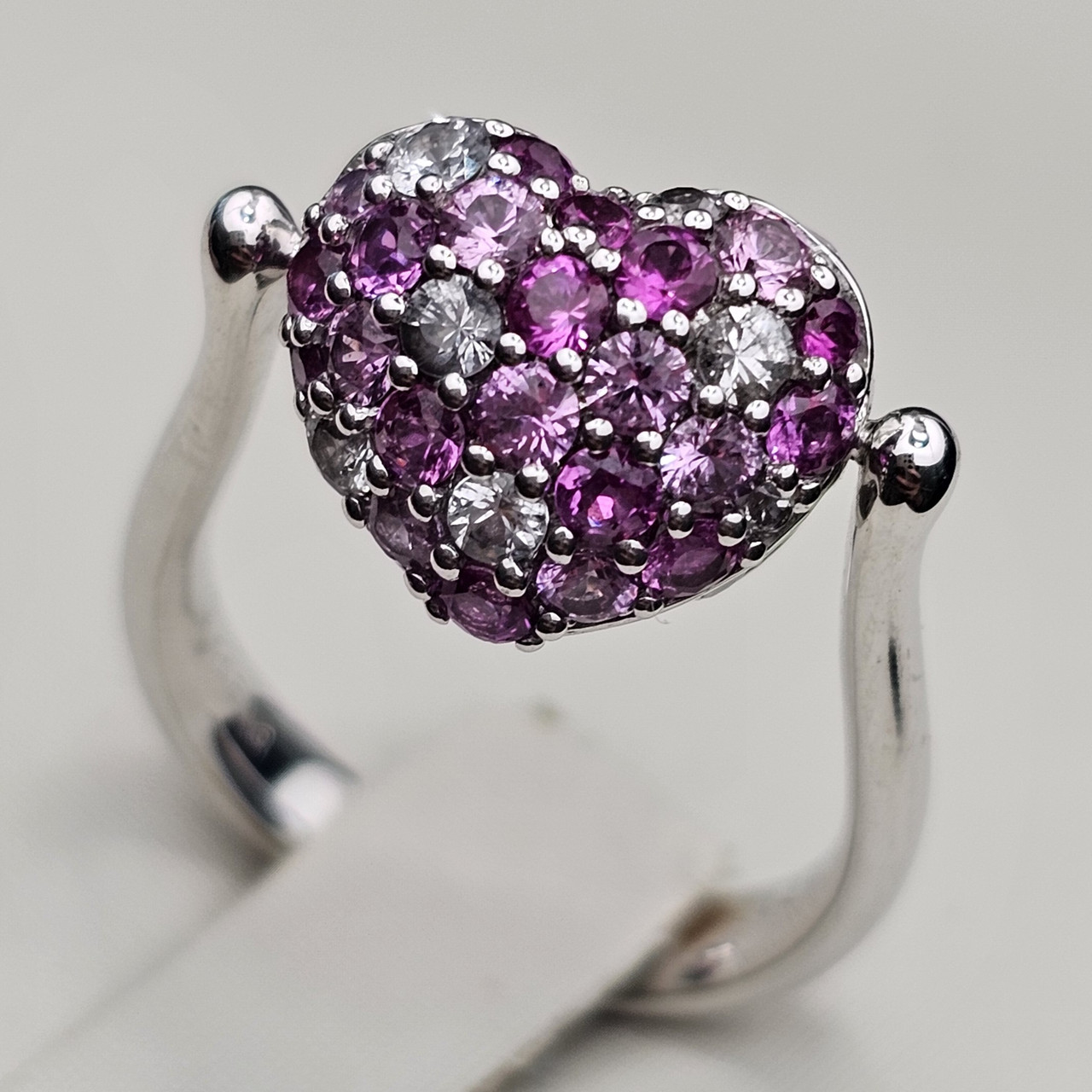 Кольцо 750 пр,15.5р.сапфиры1,5Ct,бриллианты 0,16Ct VS1/F EX