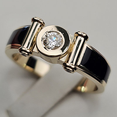 Золотое кольцо с бриллиантами 0,22Сt VS2/J ,0.03Ct VS1/H EX-Cut, размер 20.5