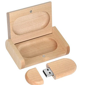 Флешка в деревянном корпусе