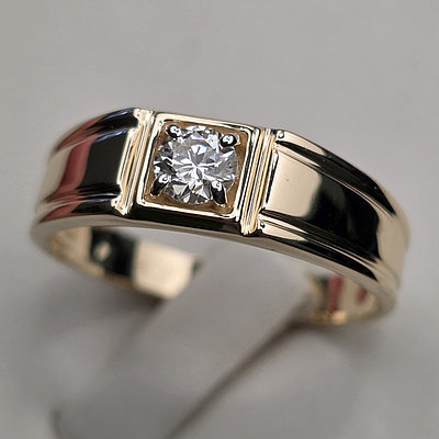 Золотое кольцо 585 проба с бриллиантами 0,4Сt, SI1/K 21.5p Сертификат GIA