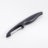 Овощечистка с зазубренным лезвием, черный