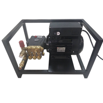 Рамадағы Annovi Reverberi RR 14/20 автокөлік жууға арналған АВД