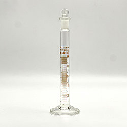 Цилиндр 2-10-2, с пришлифованной пробкой, на стеклянном основании