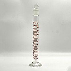 Цилиндр 2-100-2, с пришлифованной пробкой, на стеклянном основании