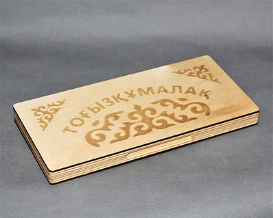 Әйелдің ғашығынан кейін жалайды