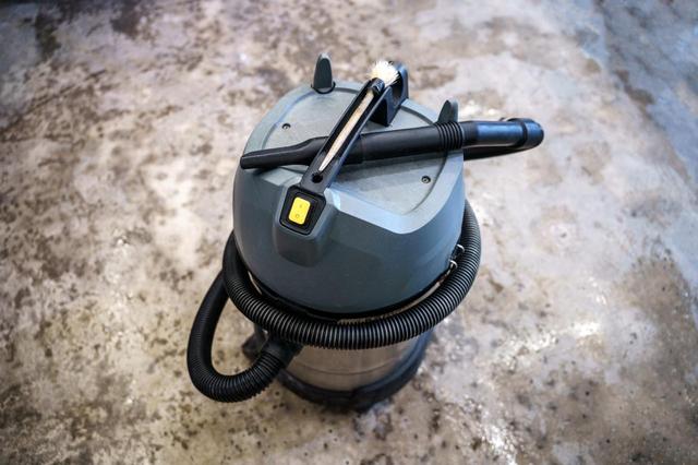 Профессиональный пылесос Профессиональный пылесос