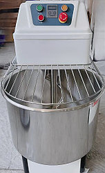 Тестомес спиральный профессиональный двухскоростной на 20 литров.