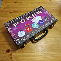 Подарочный набор для покера 200 фишек, 2 колоды карт, 5 кубиков, 3 доп. фишки. Poker - настольная игра в пластиковом кейсе.