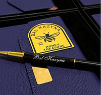 Блокнот с ручкой и логотипом