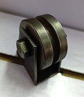 Ролик для откатных ворот под полосу на кронштейне, 60x30 мм, Казахстан