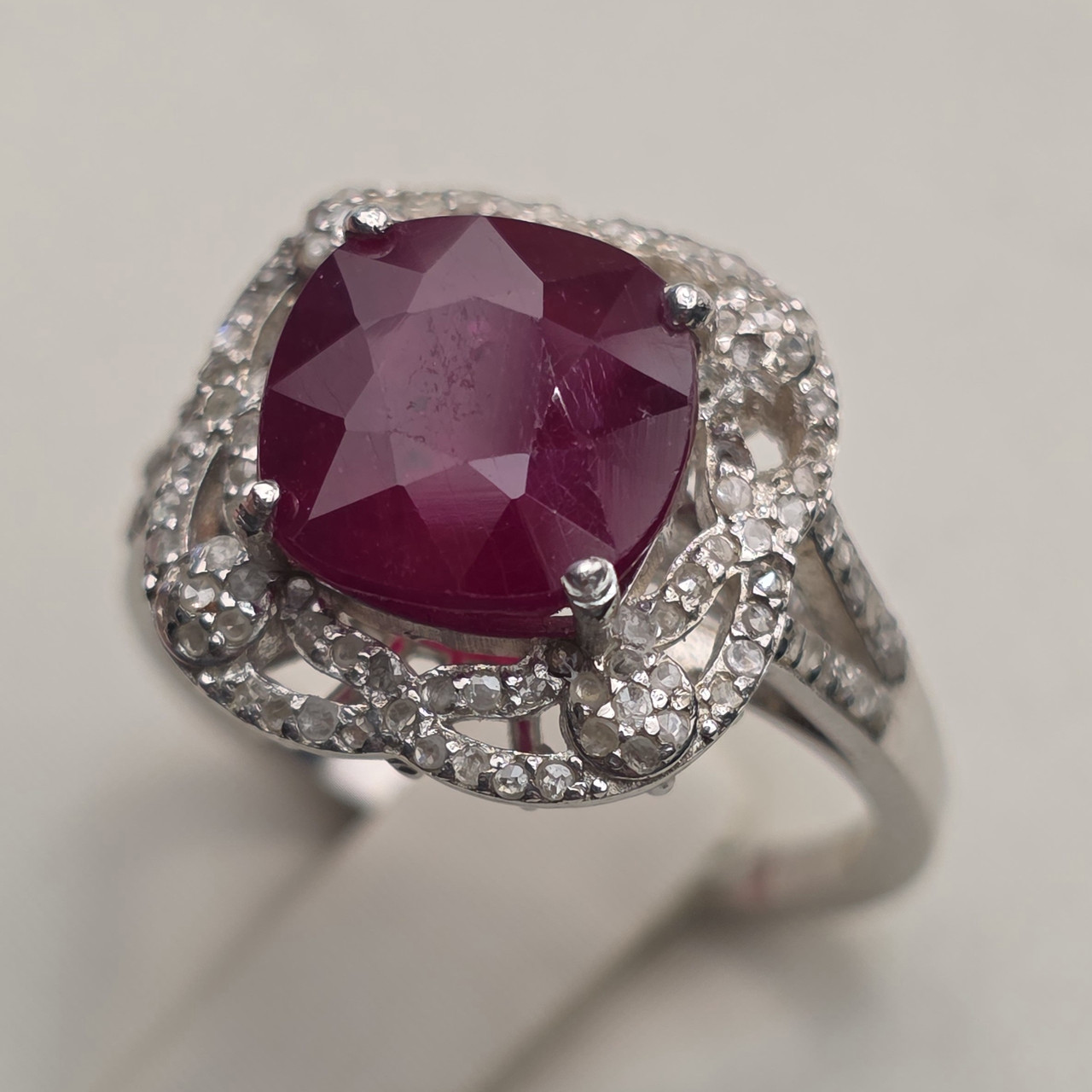 Кольцо Бриллиант рубин 4.3 гр, серебро 925 проба,19 размер, фото 1