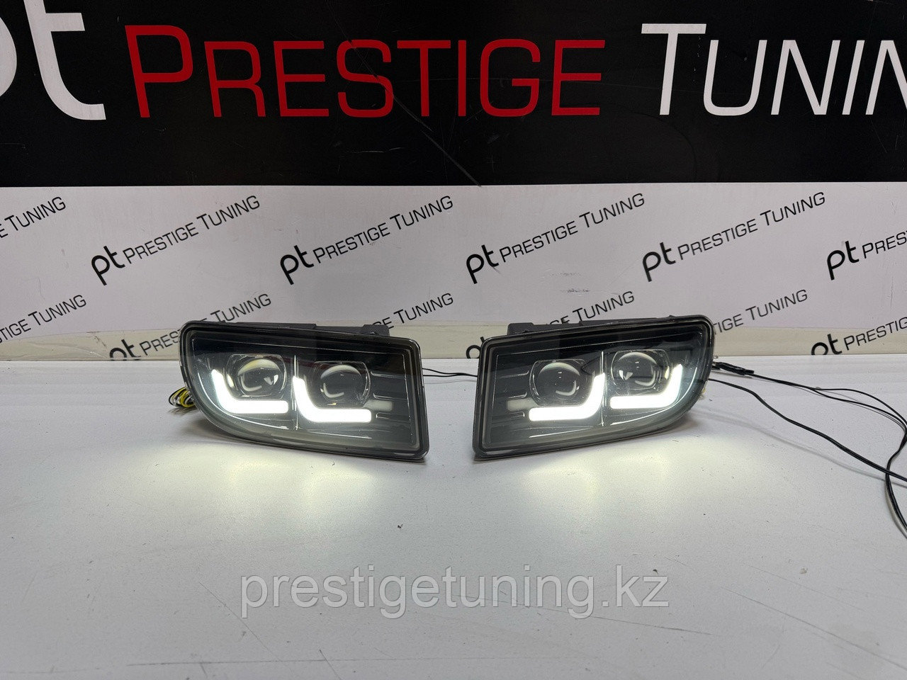 Противотуманные фары на Land Cruiser 100 1998-2007 дизайн 2 LED