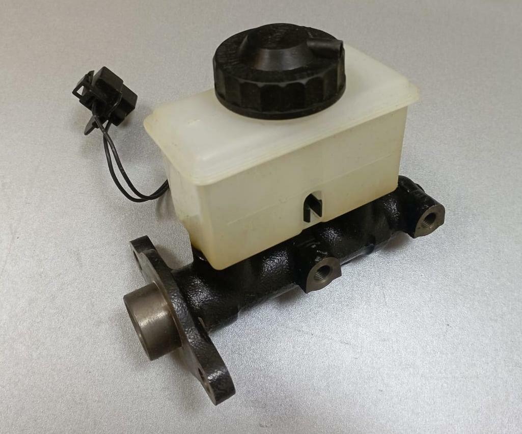 10647, Цилиндр тормоза главный MOBIS 0K930-43400B, фото 1