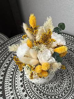 Әйелдер дәретханасының шұңқырынан жасырылған видео Орыс кеудесінің мөлшері 4-5