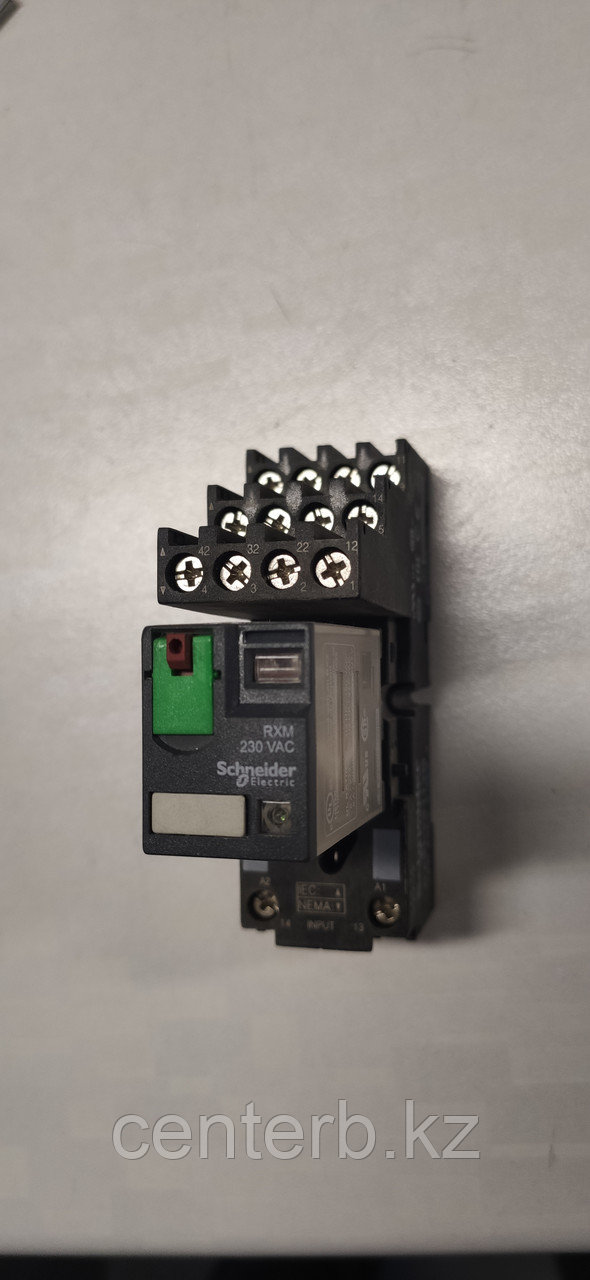 Реле RXM4AB2P7 с колодкой RXM4AB RXZE2S114M