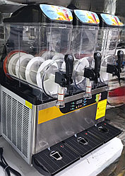 Гранитор с тремя баками на 36 литров.