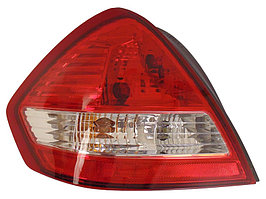 Задний фонарь левый (L) на крыле Nissan Tiida 2010-13 (DEPO TW)