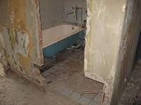 Демонтаж убрать стену между ванной и туалетом Алматы