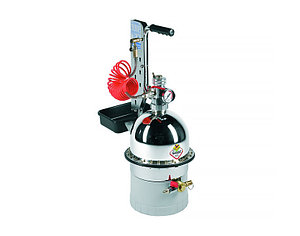 Двухкамерное пневматическое устройство для прокачки тормозной системы и сцепления