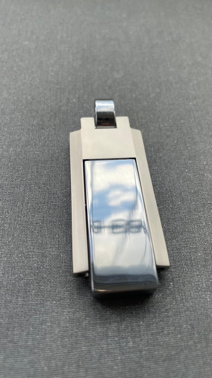 Металлическая USB-флешка с поворотным механизмом (4 ГБ – 64 ГБ), фото 1