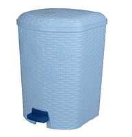 Контейнер для мусора 12л Плетенка c педалью голубой М2348