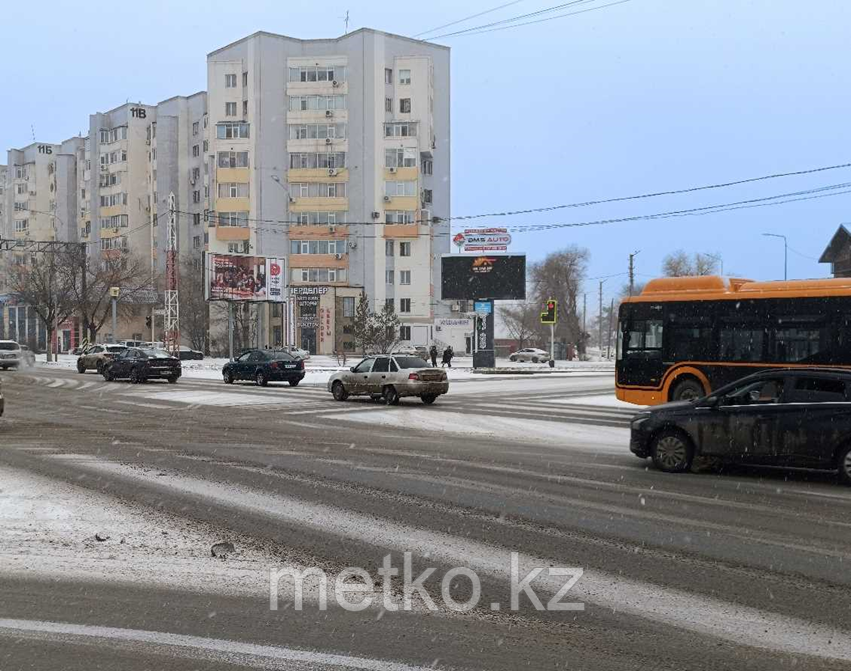 LED - экран: Пр. А. Молдагуловой – ул. Есет батыра Сторона А