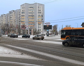 LED - экран: Пр. А. Молдагуловой – ул. Есет батыра Сторона А