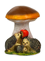 Садовая фигура "Гриб белый с ежами и яблоком" средний 30х30х37см