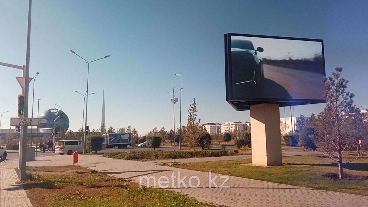 LED-экран: пр. Улы Дала / Туркестан, левый берег, сторона 2, фото 1