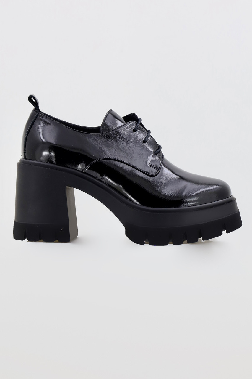 Нарядные женские туфли в лаковой натуральной кожи в черной расцветке - фото 1 - id-p123491390